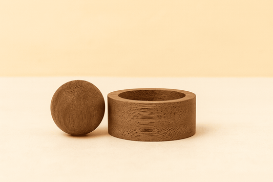 Holzglobus Aroma Diffusor aus Holz - dekorativer Duftspender ohne Batterie