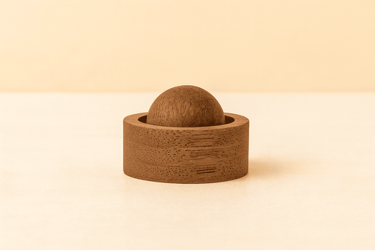 Holzglobus Aroma Diffusor aus Holz - dekorativer Duftspender ohne Batterie