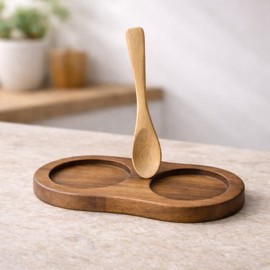 Massivholz Halter für Salz- und Pfeffermühlen mit Bambuslöffel – Gewürzmühlen Basis aus Naturholz